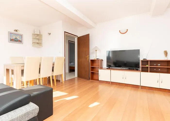 Casa De Hijos - Spacious 6 Cavtat