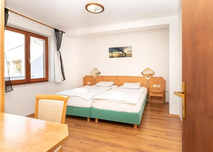 Casa De Hijos - Spacious 6 Cavtat